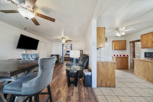 1305 E Van Buren Ave, Cottage Grove, OR 97424 - living area featuring ceiling fan