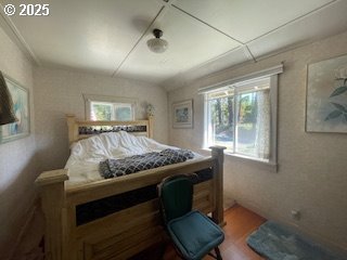 53742 Rosa Rd, Bandon, OR 97411 - view of bedroom