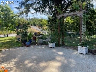 53742 Rosa Rd, Bandon, OR 97411 - view of patio / terrace
