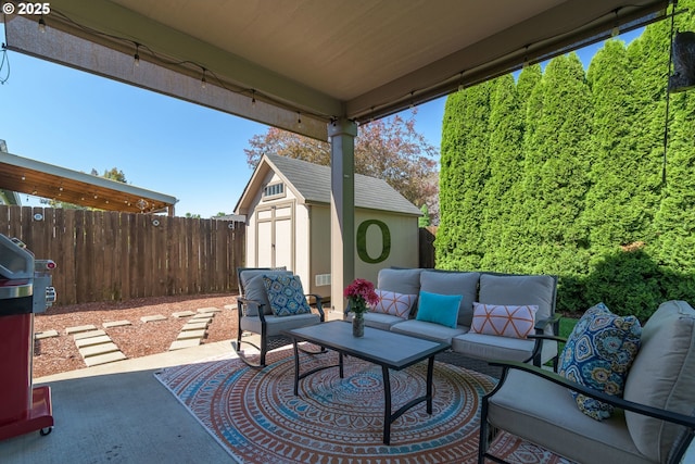 1281 Alderdale Dr, Junction City, OR 97448 - fenced backyard featuring an outdoor living space and a patio