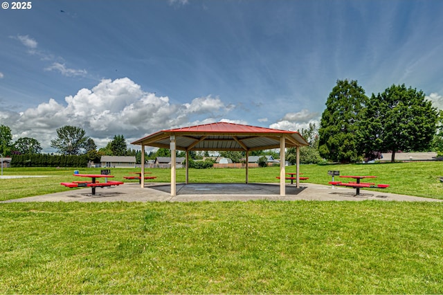 4075 A Loop, Washougal, WA 98671 - view of property's community with a gazebo and a yard