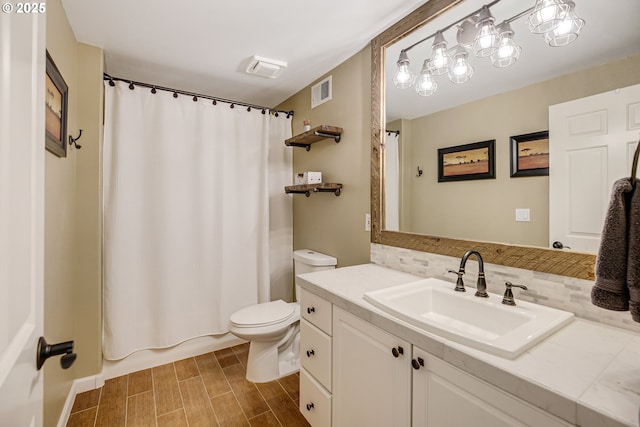 11942 SE Sunny Way, Happy Valley, OR 97086 - full bath with toilet, vanity, and shower / tub combo with curtain