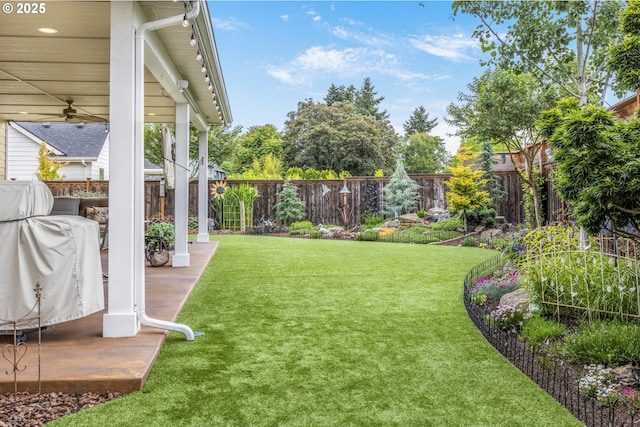 3461 Sterling Woods Dr, Eugene, OR 97408 - fenced backyard with ceiling fan