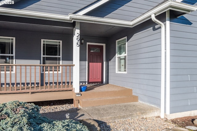 entrance to property with covered porch