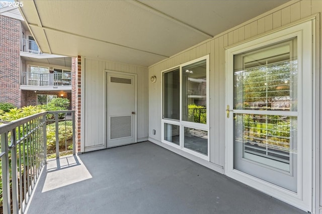 15420 NE Knott St Unit 2, Portland, OR 97230 - view of balcony