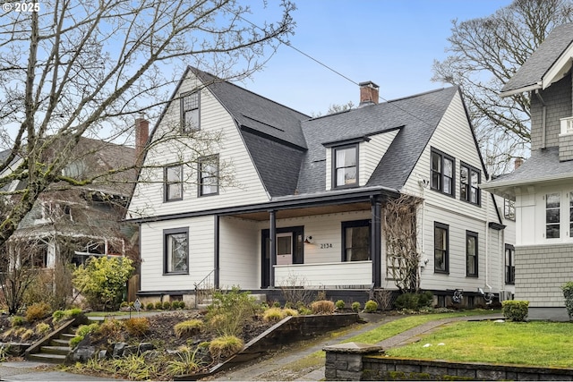 view of front of home featuring a porch