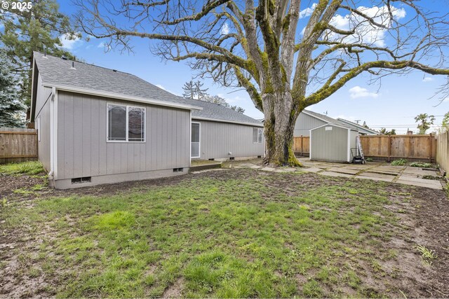 263 Ferndale Dr, Eugene, OR 97404 - back of house with roof with shingles and crawl space