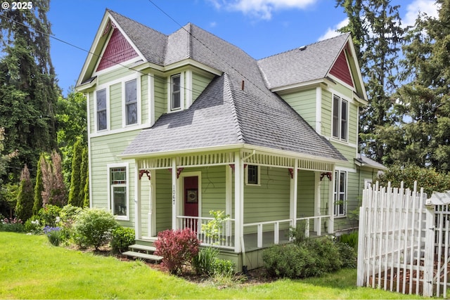 1067 Oak St, Silverton, OR 97381 - victorian house with a porch and roof with shingles