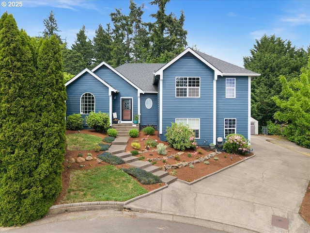 1498 Cathlamet Ct, Salem, OR 97304 - view of front of house featuring an outdoor structure and a shingled roof