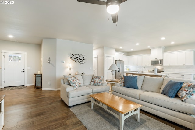 847 Pebble Crk St, Sutherlin, OR 97479 - living area with wood finished floors, recessed lighting, baseboards, and a ceiling fan