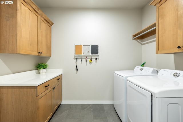 847 Pebble Crk St, Sutherlin, OR 97479 - laundry room featuring cabinet space, independent washer and dryer, and baseboards