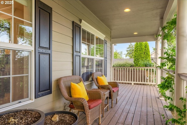 980 SW 7th St, Dundee, OR 97115 - view of wooden porch