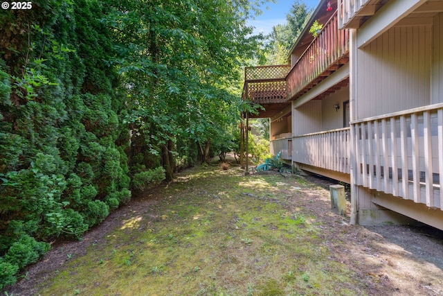 2818 Treetop Ln, West Linn, OR 97068 - view of yard featuring a deck