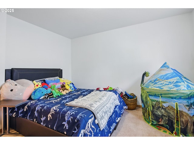 bedroom featuring carpet floors