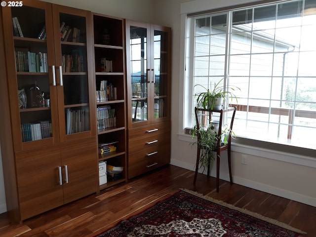 3625 Snowberry Rd, Eugene, OR 97403 - sitting room featuring dark wood-type flooring and baseboards