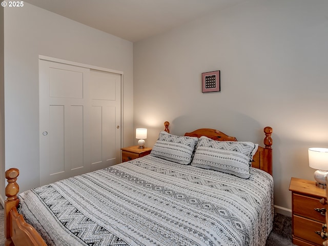 472 SW 16th Ave, Canby, OR 97013 - bedroom featuring dark carpet and baseboards
