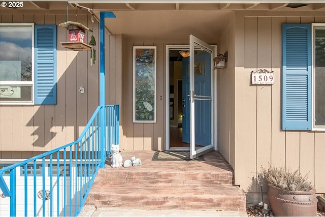 view of property entrance