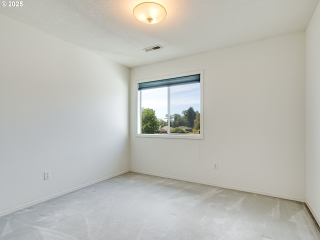 13811 SE 36th St, Vancouver, WA 98683 - empty room featuring light colored carpet and baseboards