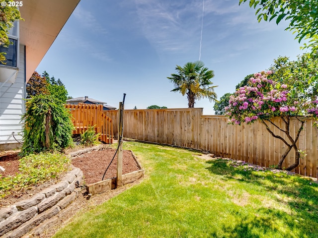 13811 SE 36th St, Vancouver, WA 98683 - view of yard with a garden