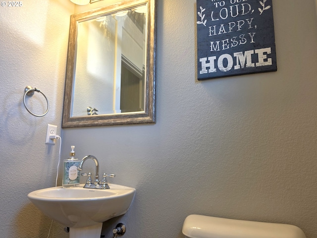 755 Nebraska St, Eugene, OR 97402 - bathroom with toilet and a sink