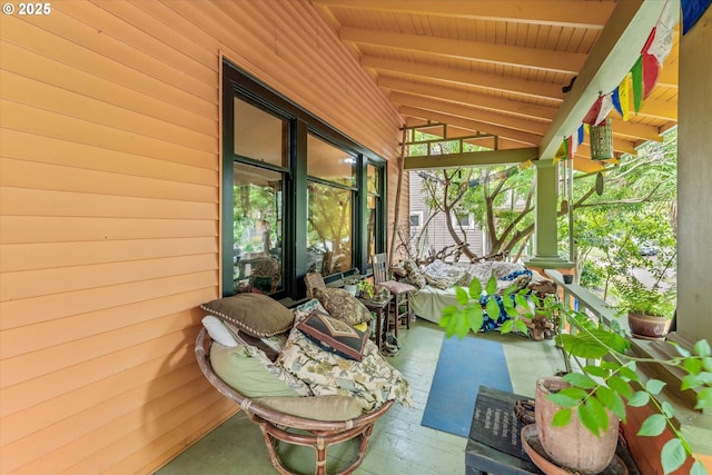 2516 NE Clackamas St, Portland, OR 97232 - sunroom with vaulted ceiling