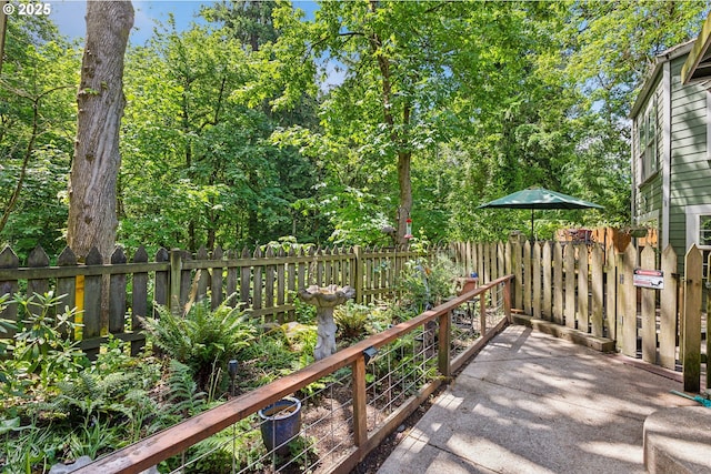 4315 NE 90th Ave, Portland, OR 97220 - view of patio