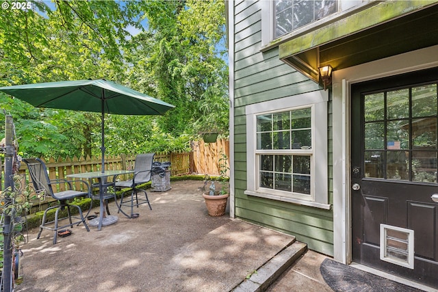 4315 NE 90th Ave, Portland, OR 97220 - view of patio / terrace featuring outdoor dining space