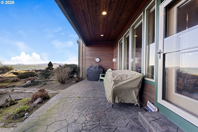 12 NW 17th Pl, Warrenton, OR 97146 - view of patio / terrace with area for grilling