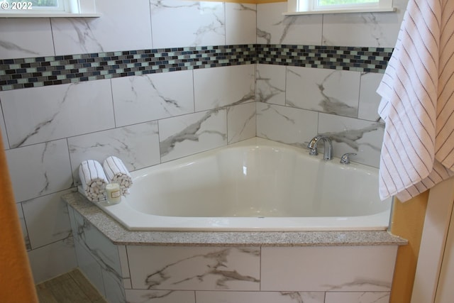 2917 SW 198th Ave, Beaverton, OR 97003 - bathroom featuring a tub