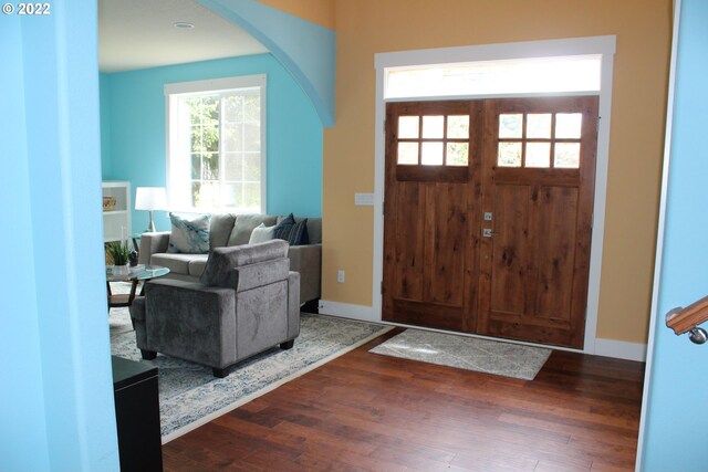 2917 SW 198th Ave, Beaverton, OR 97003 - foyer with arched walkways and dark wood-style floors