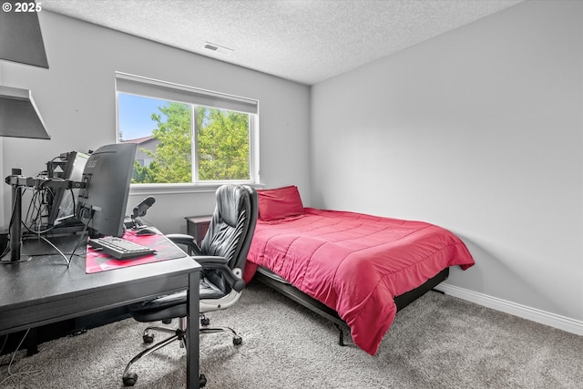 702 SW Burlingame Cir, Troutdale, OR 97060 - bedroom with carpet flooring, a textured ceiling, and an office area