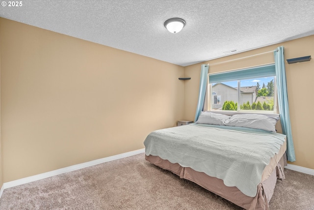702 SW Burlingame Cir, Troutdale, OR 97060 - bedroom featuring carpet floors and a textured ceiling