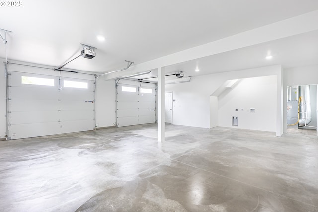 413 S Trade St, Amity, OR 97101 - garage with a garage door opener