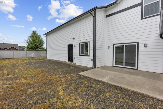 413 S Trade St, Amity, OR 97101 - rear view of house with a patio