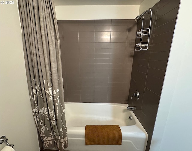 full bath with shower / bath combo