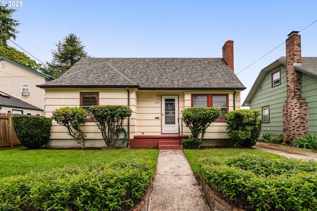 6356 N Omaha Ave, Portland, OR 97217 - bungalow-style home with a shingled roof