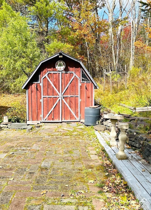 view of outdoor structure