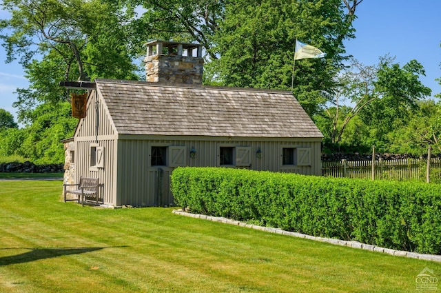 exterior space featuring a yard