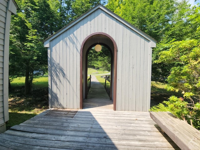 view of outdoor structure