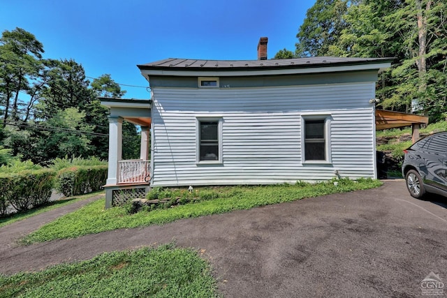 view of side of property