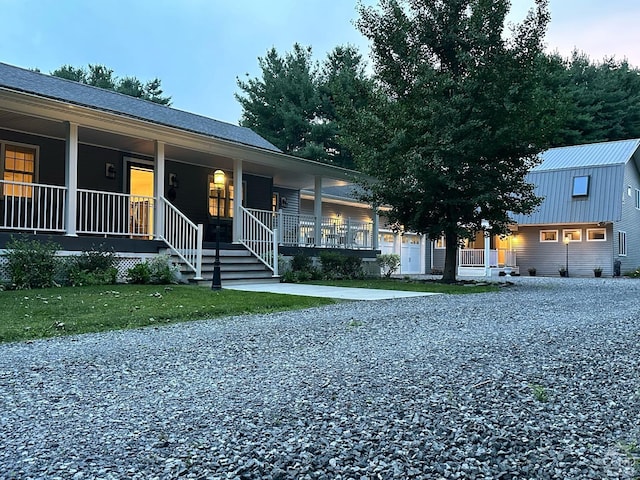 view of front of home featuring a porch