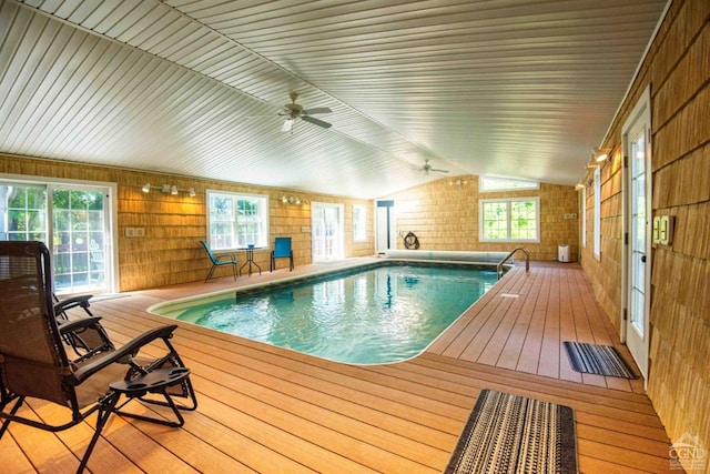 view of pool featuring a jacuzzi