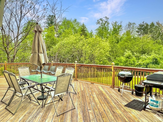 deck with grilling area