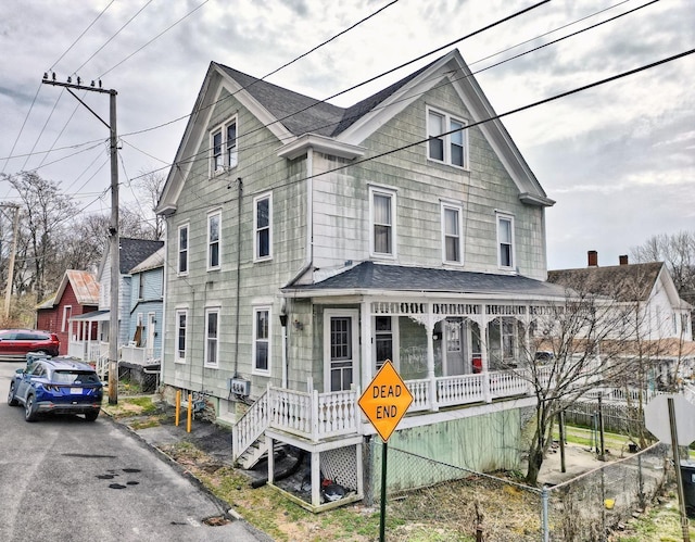 view of front of property featuring covered porch