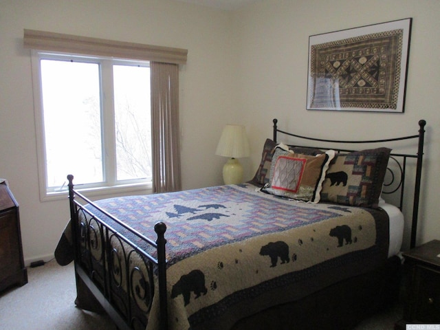 bedroom with carpet flooring