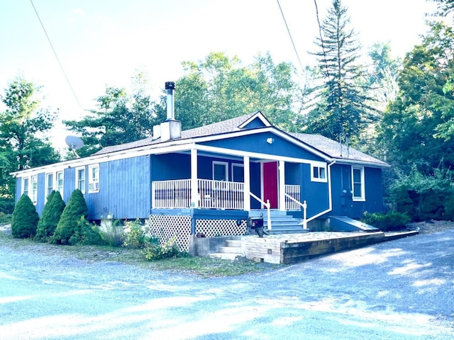 view of front facade featuring a porch