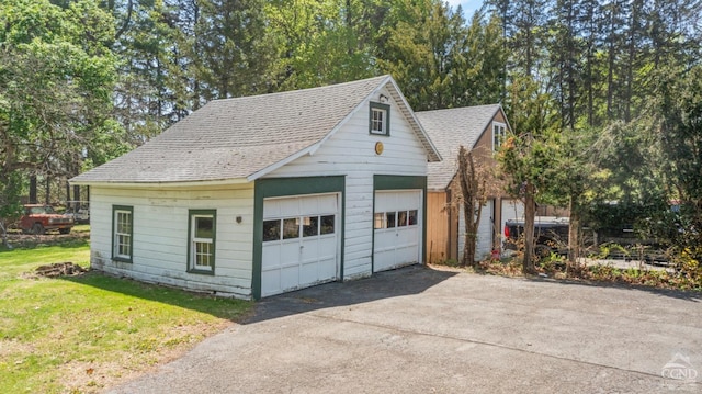 view of detached garage