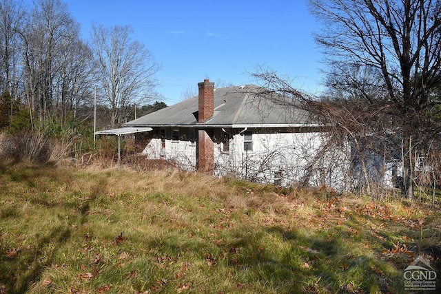 view of property exterior