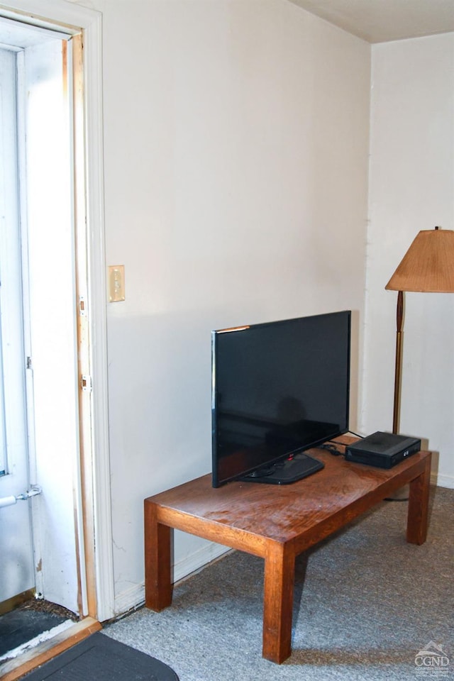 office area with carpet floors