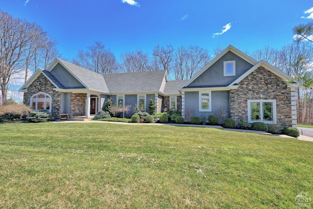 view of front facade with a front lawn